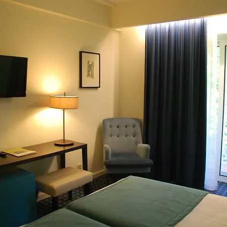 Grao Vasco - Historic And Hotel 4*