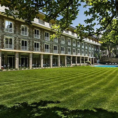 Hotel Grao Vasco - Historic And